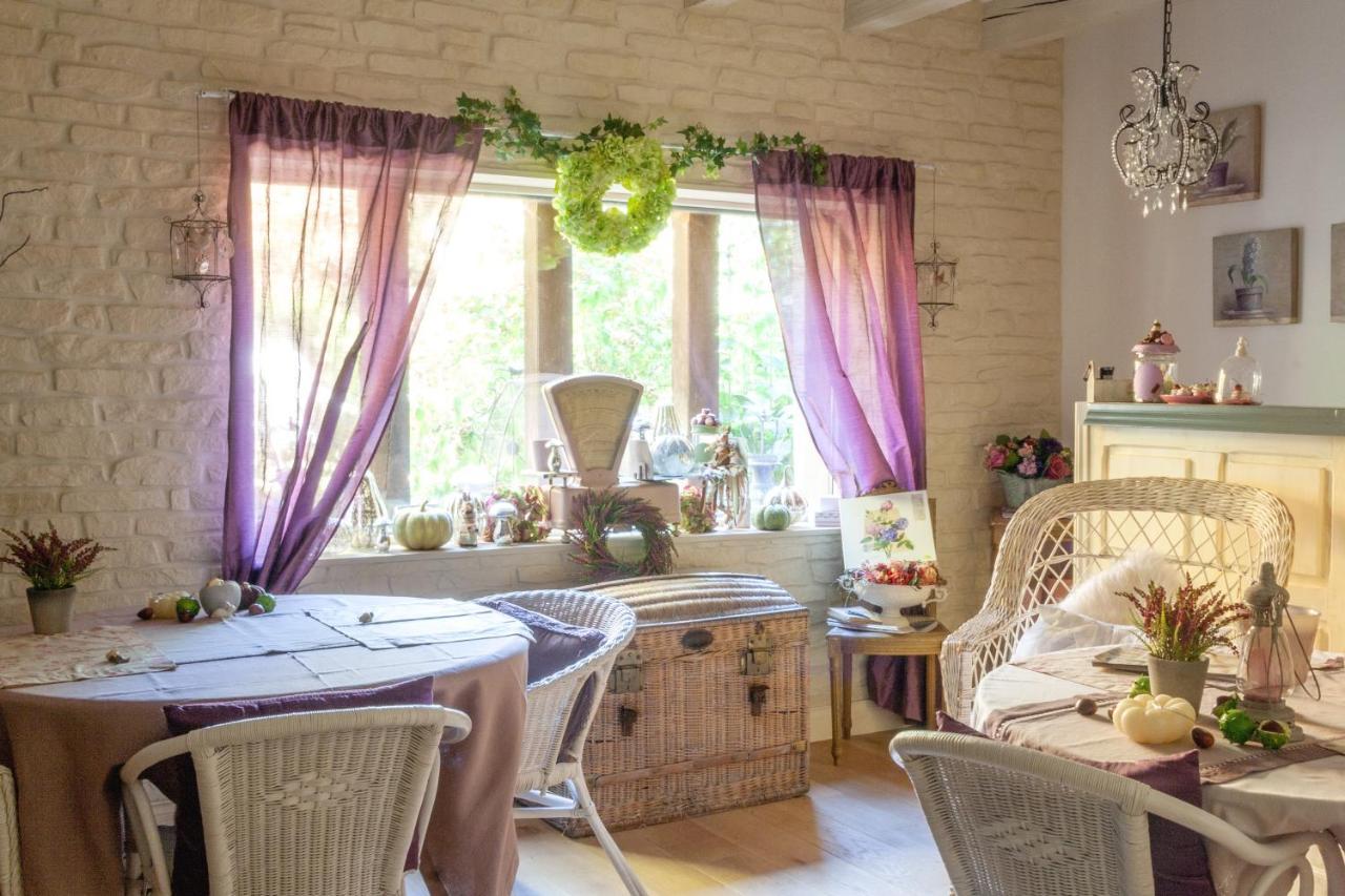 Le Bonheur A La Campagne Bed & Breakfast Lesmont Eksteriør bilde